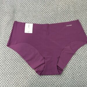 3 for $20 Calvin klein invisibles hipster nwt